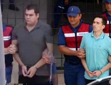 Δεμένους με αλυσίδες μετέφεραν τους 2 Έλληνες αιχμαλώτους οι Τούρκοι- Δεν έσκυψαν όμως το κεφάλι! (βίντεο)